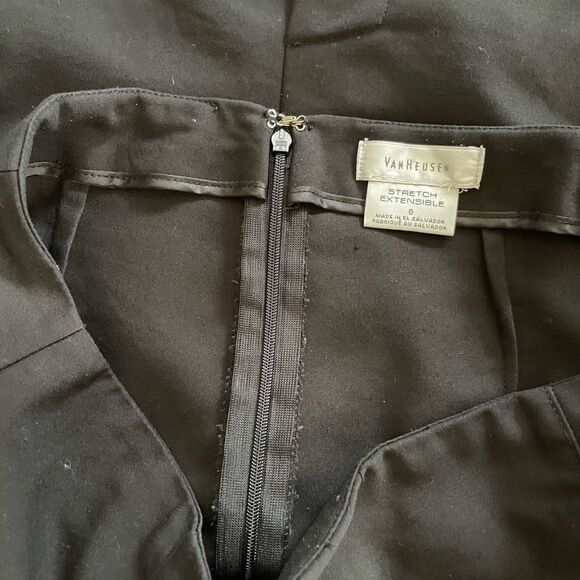 Van Heusen Stretch Extension skirt, with zip closer & back slit. - Picture 3 of 7